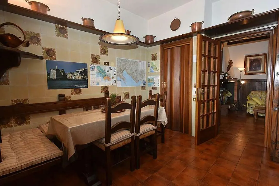 Apartment Ferienwohnung Matilde'S House Riccò del Golfo di Spezia